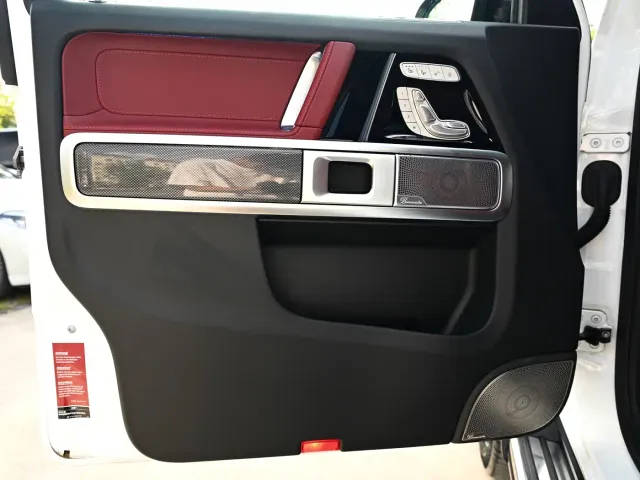 Mercedes-Benz G-Class — Фото автомобиля 14