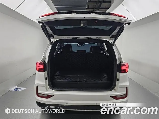 KG_Mobility_Ssangyong Rexton Rexton Arena Дизель 2.2 4WD — Фото автомобиля 18