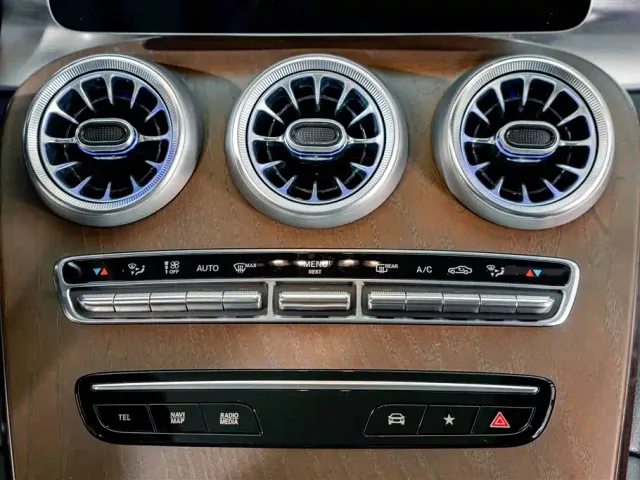 Mercedes-Benz GLC-Class — Фото автомобиля 12