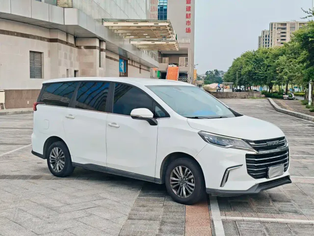Maxus G50 — Фото автомобиля 2