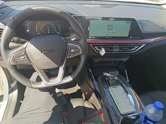 Changan Oushang X5 — Фото автомобиля 9