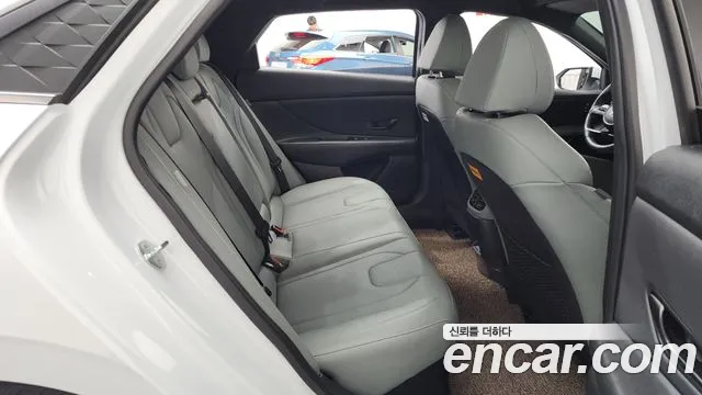 Hyundai Avante CN7 — Фото автомобиля 17
