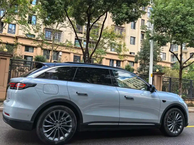 Leapmotor C11 — Фото автомобиля 16