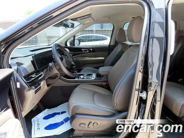 Kia Carnival 4th Gen — Фото автомобиля 5