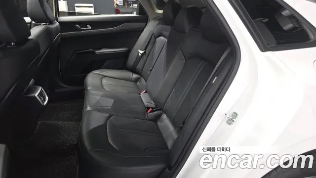 Kia K5 Generation 3 — Фото автомобиля 16