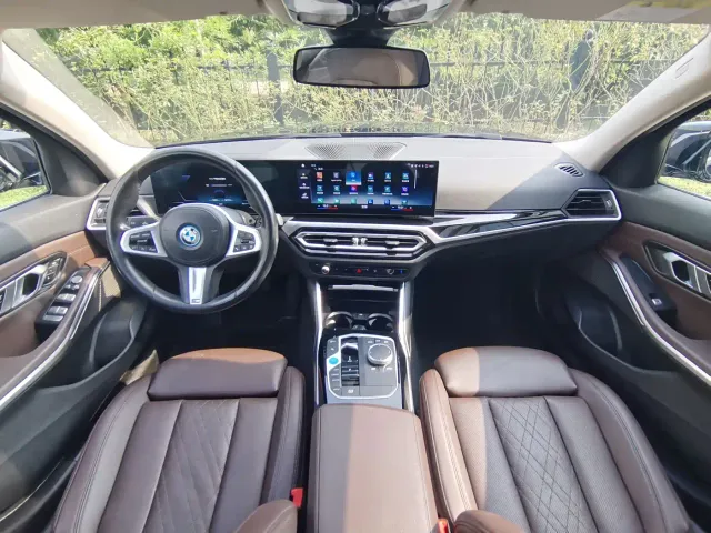 BMW BMW i3 2022 eDrive 35 L — Фото автомобиля 23
