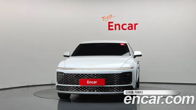 Hyundai Grandeur GN7 — Фото автомобиля 3