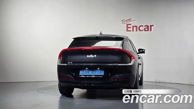 Kia EV6 New — Фото автомобиля 4