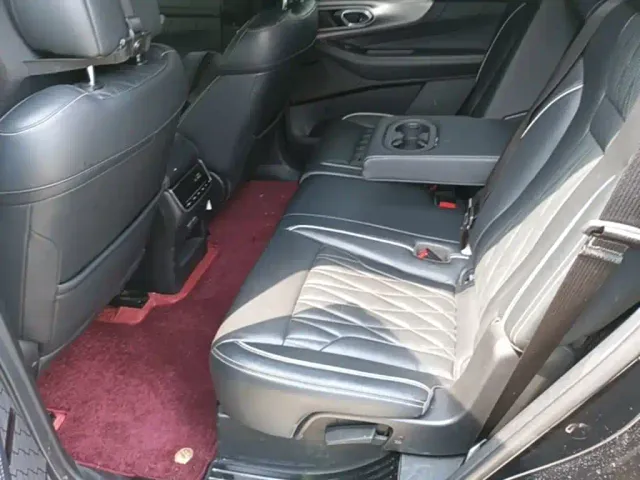GAC Trumpchi GS8 — Фото автомобиля 16