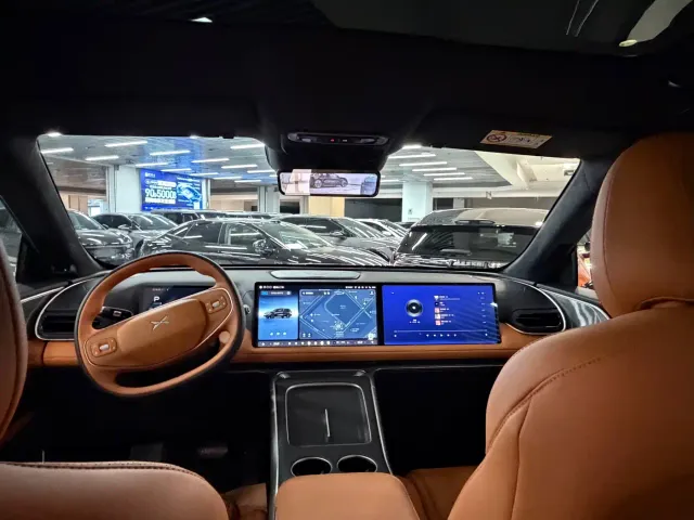 Xpeng G9 — Фото автомобиля 14