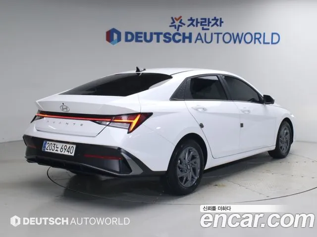 Hyundai Avante CN7 — Фото автомобиля 2