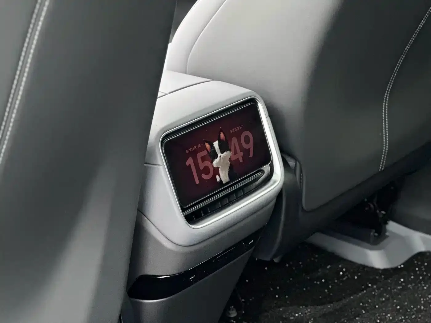 Xiaomi Auto Xiaomi YU7 2025 Extended Range RWD Edition — Фото автомобиля 7