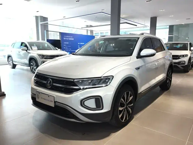 Фотография автомобиля — Volkswagen T-Roc