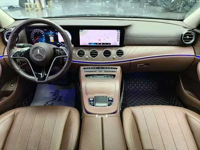Mercedes-Benz E-Class — Фото автомобиля 7