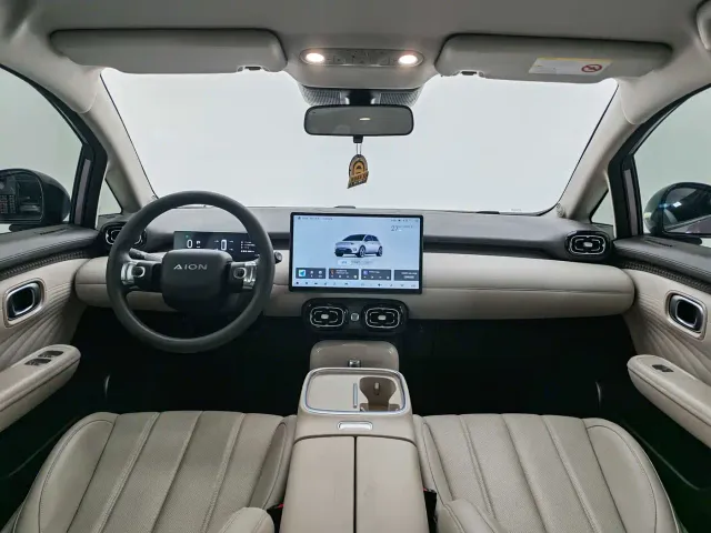 GAC Aion UT — Фото автомобиля 15