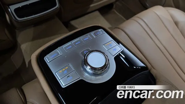 Genesis G80 Бензин 2.5 турбо AWD — Фото автомобиля 19