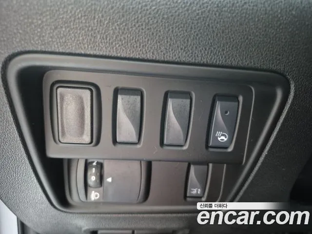 Renault-KoreaSamsung QM6 Новый QM6 2.0 LPe RE Signature 2WD — Фото автомобиля 20