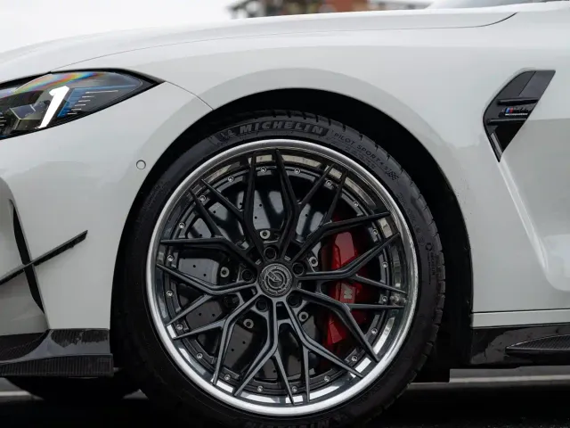 BMW M4 — Фото автомобиля 14