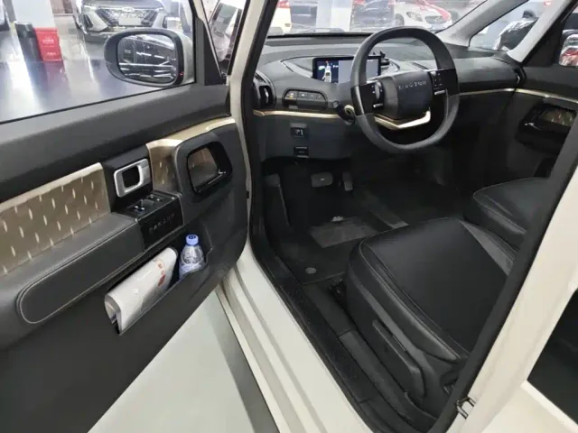 Baojun KiWi EV — Фото автомобиля 15