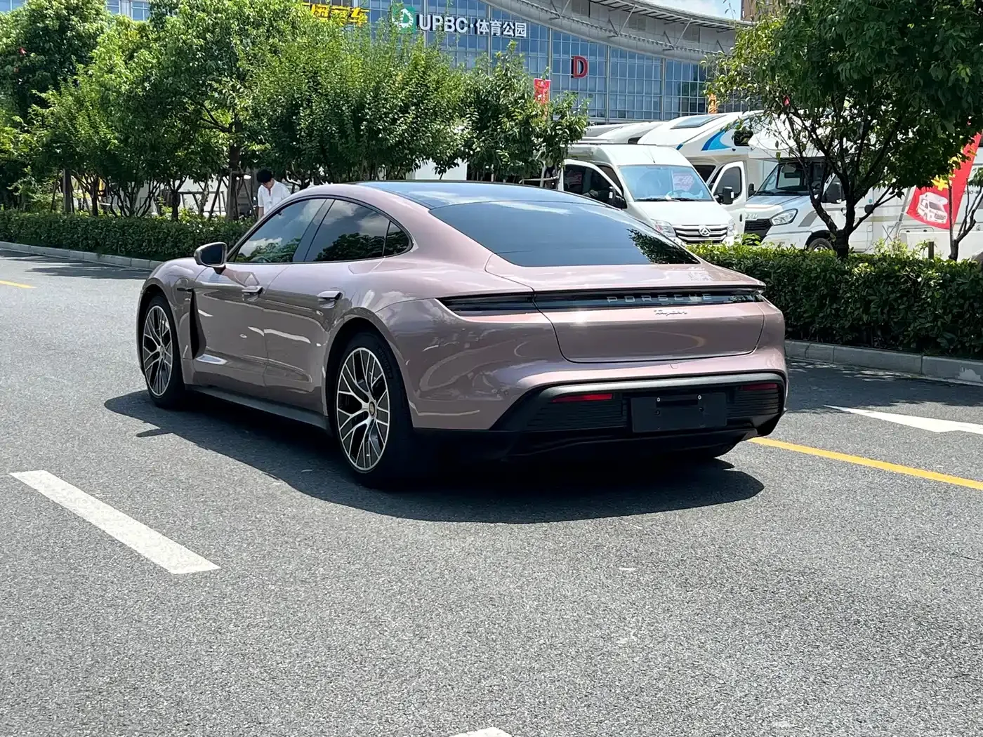 Porsche Taycan 2022 Facelift Taycan — Фото автомобиля 11