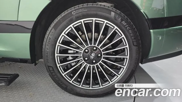Hyundai Ioniq 9 — Фото автомобиля 6