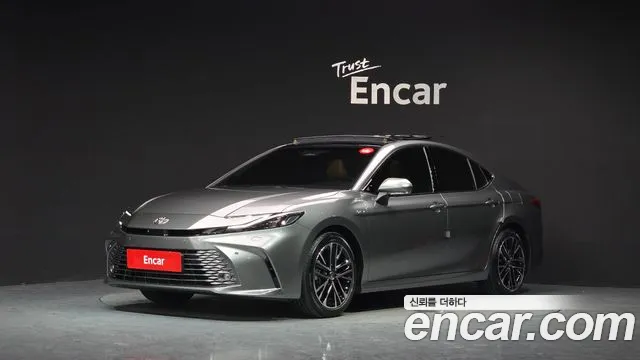Фотография автомобиля — Toyota Camry XV80