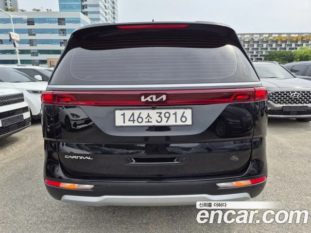 Kia Canival Carnival 4 поколение Дизель 9 мест Prestige — Фото автомобиля 5