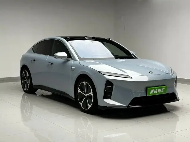NIO NIO ET5 2025 75kWh — Фото автомобиля 3