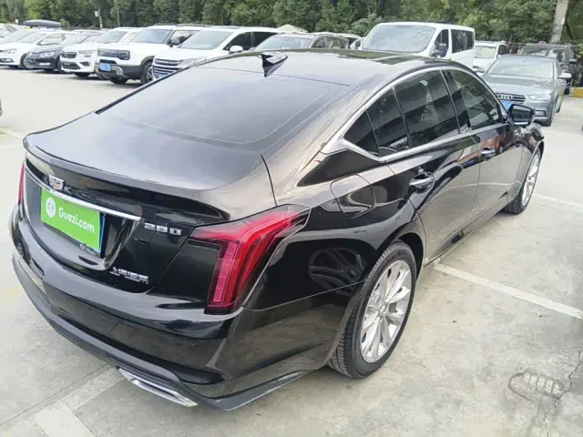 Cadillac CT5 — Фото автомобиля 6
