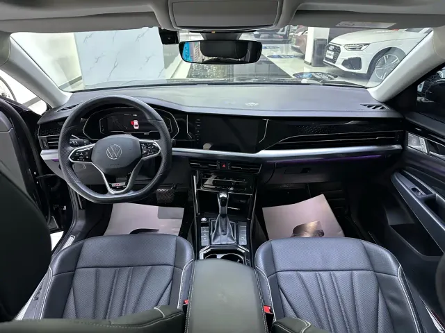 Volkswagen Passat — Фото автомобиля 6
