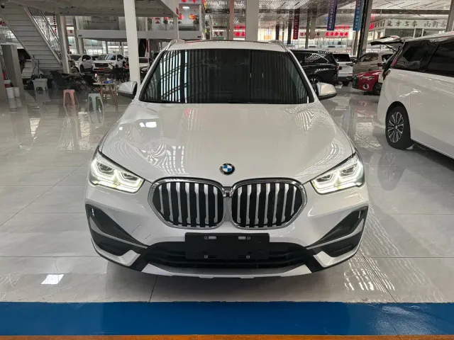 BMW X1 — Фото автомобиля 2