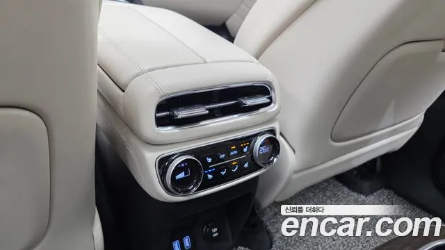 Genesis GV80 2.5T Бензин AWD — Фото автомобиля 18