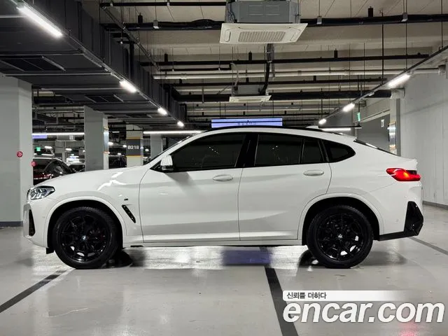 BMW X4 xDrive20i M Sport Pro — Фото автомобиля 20
