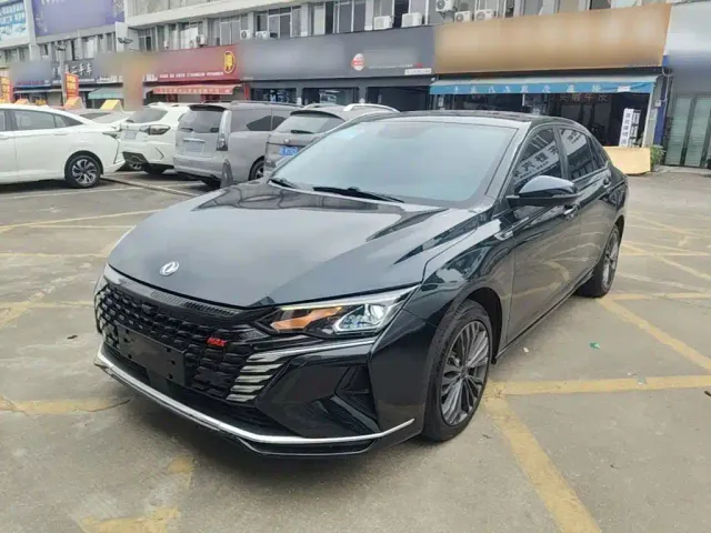 Фотография автомобиля — Dongfeng Yixuan MAX