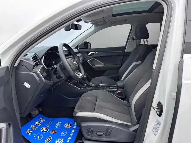 Audi Q3 — Фото автомобиля 10