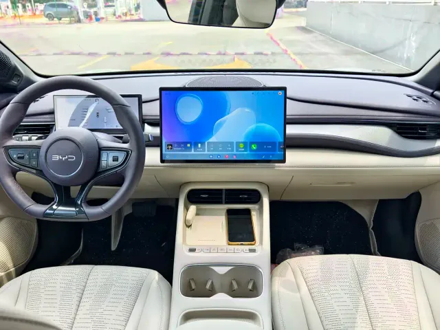 BYD Seal 06 GT — Фото автомобиля 11