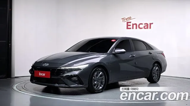 Фотография автомобиля — Hyundai Avante CN7