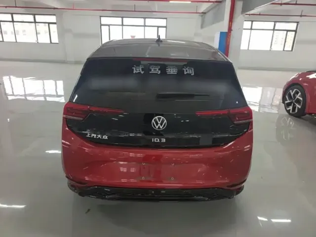 Volkswagen ID.3 — Фото автомобиля 5