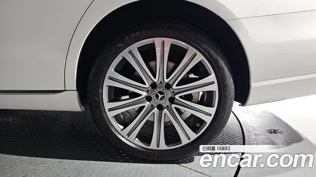 Mercedes-Benz E-Class W213 — Фото автомобиля 6