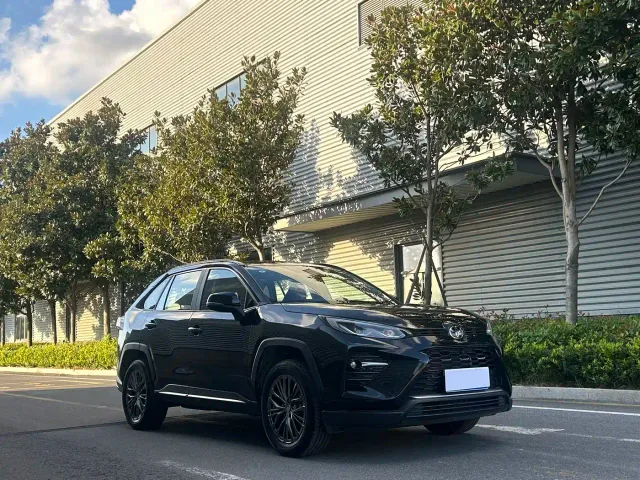 Toyota Wildlander — Фото автомобиля 10