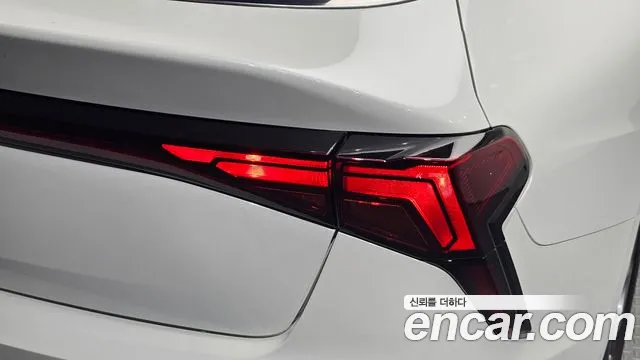 Kia K5 Новый K5 3 поколение 2.0 LPi(Для проката) — Фото автомобиля 22