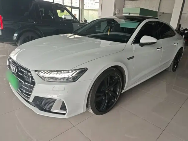 Фотография автомобиля — Audi A7L