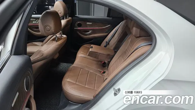 Mercedes-Benz E-Class W213 — Фото автомобиля 18