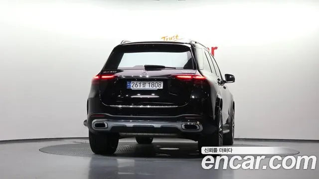 Mercedes-Benz GLE-Class — Фото автомобиля 3