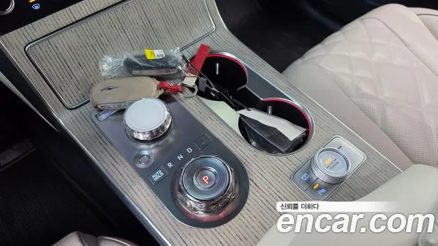 Genesis GV80 — Фото автомобиля 12