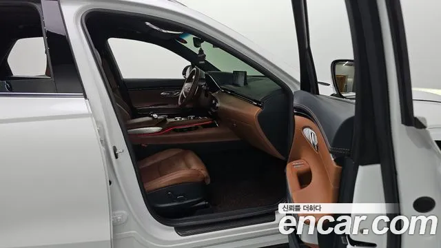 Genesis GV70 — Фото автомобиля 23