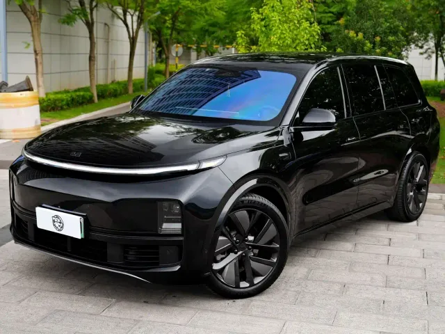 Li Auto L9 — Фото автомобиля 5