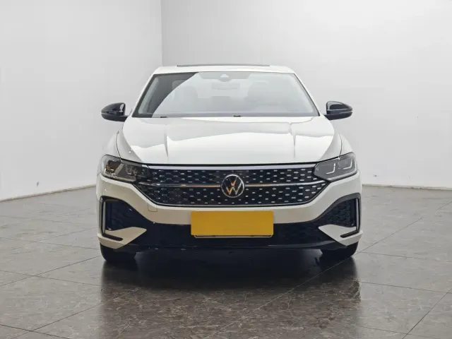 Volkswagen Lavida — Фото автомобиля 5