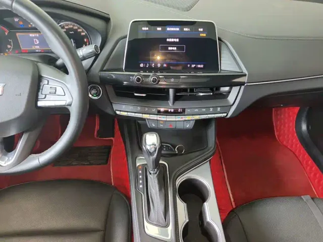 Cadillac CT4 — Фото автомобиля 12