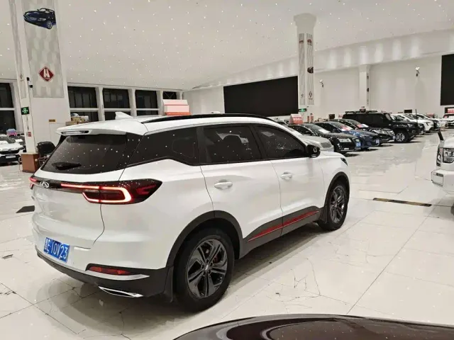 Chery Tiggo 7 — Фото автомобиля 5